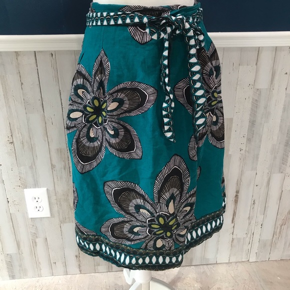 East 5th Dresses & Skirts - East 5th Floral High Waisted Tie Midi Skirt EUC!
